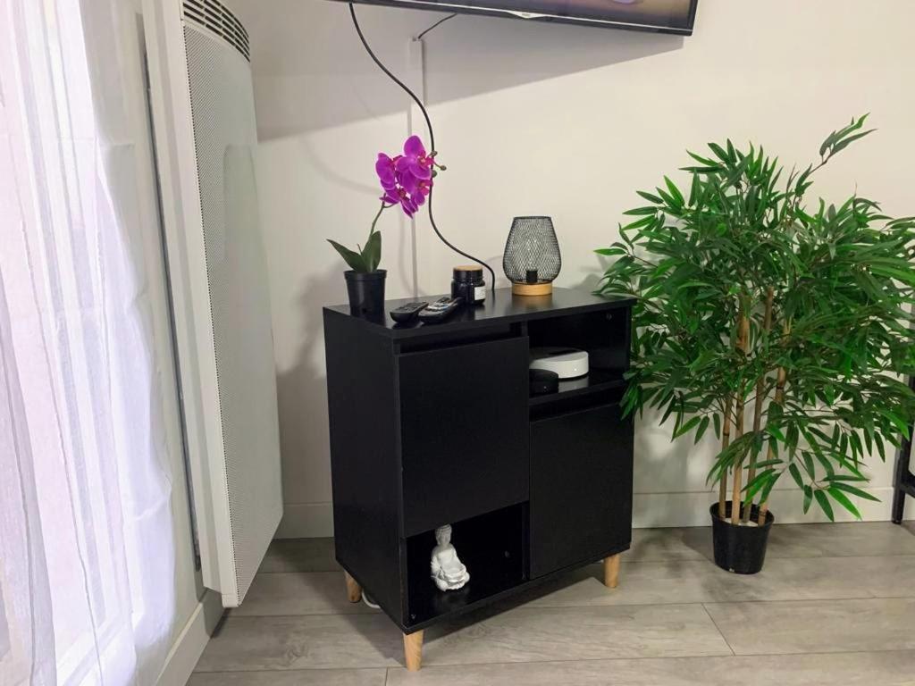 Studio - 1 Min Rer - 10Min Disney & 30 Min Paris - Free Parking & Wifi Apartment Bussy-Saint-Georges Luaran gambar